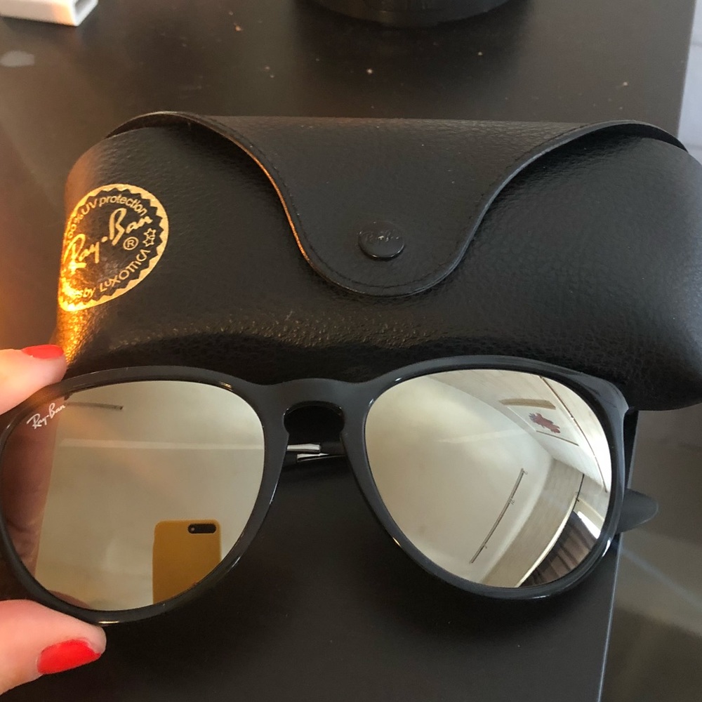 Ray-ban Erika black and gold